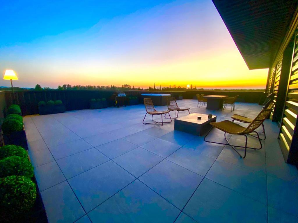 Saint Remy De Provence Roof Top Avec Jacuzzi Saint-Rémy-de-Provence Exterior foto
